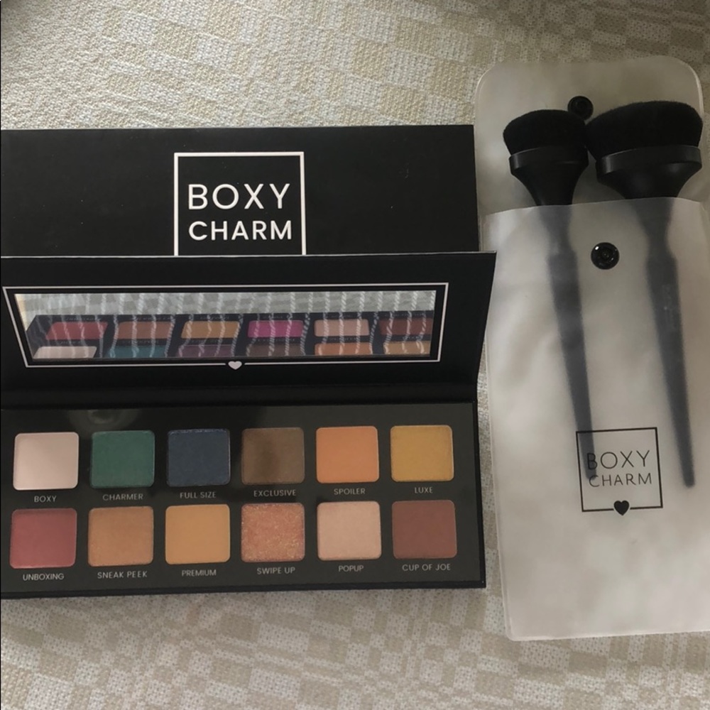 Boxycharm palette and 2 pcs brush set